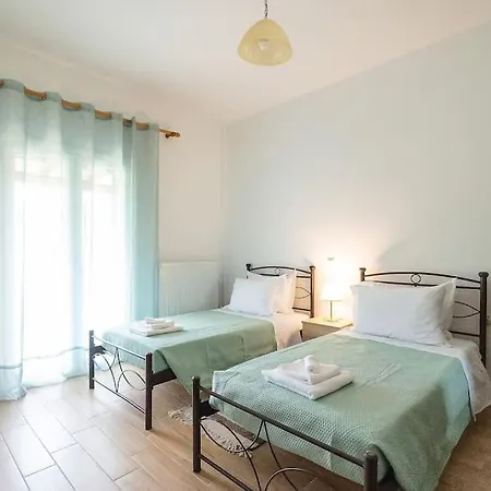 Holiday home Elpida's *